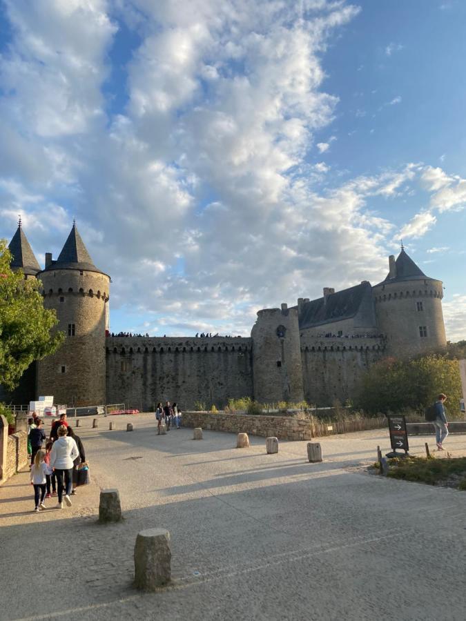 L'Emeraude - Logement Tout Confort - Wifi - Parking - Centre Ville Daire Vannes Dış mekan fotoğraf